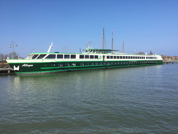 Bateaux commerciaux à vendre