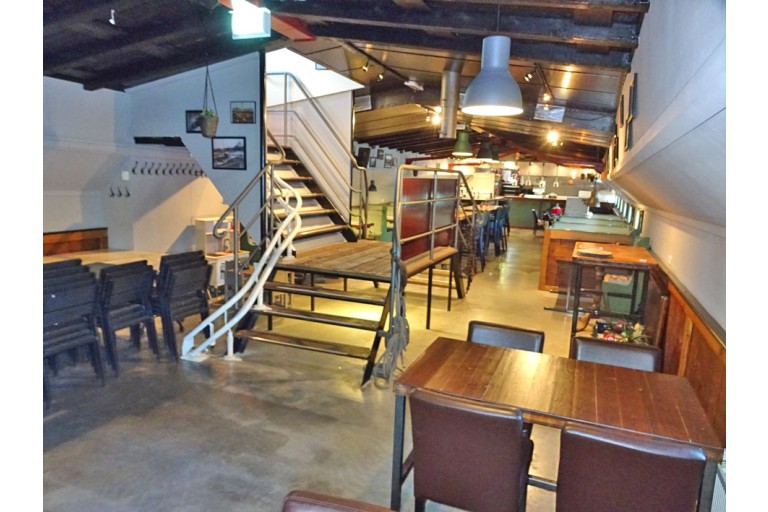 Restaurant vessel, 96 seats
