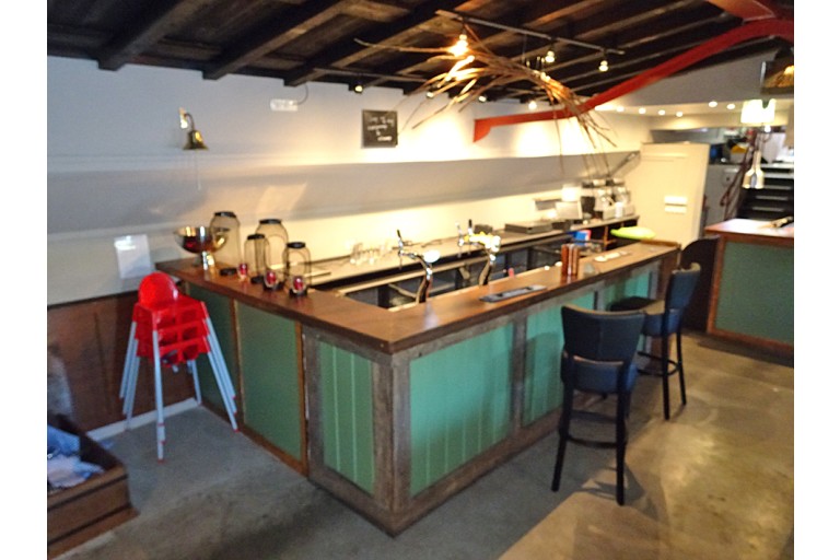 Restaurant vessel, 96 seats