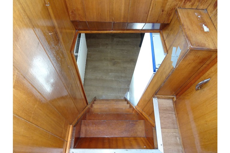 Restaurant vessel, 96 seats