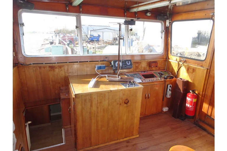 Restaurant vessel, 96 seats