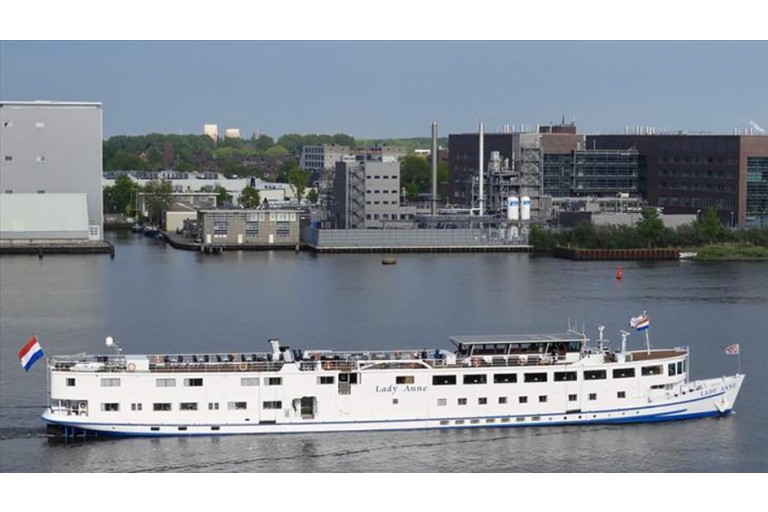 Bateau Logement passagers 100 passagers