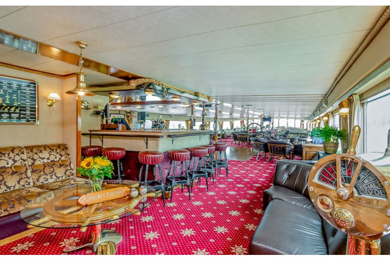 Bateau Logement passagers 100 passagers