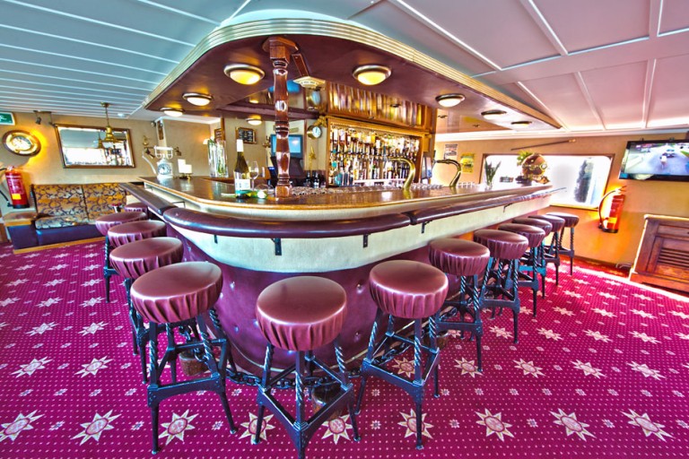 Bateau Logement passagers 100 passagers