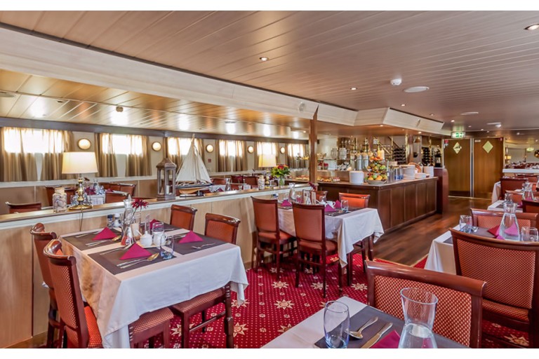 Bateau Logement passagers 100 passagers