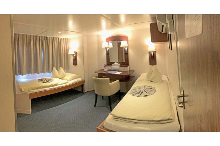 Bateau Logement passagers 100 passagers