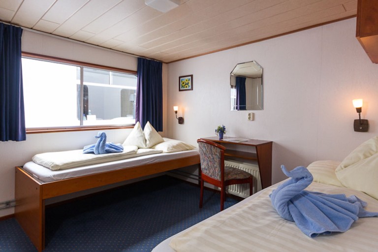 Bateau Logement passagers 100 passagers