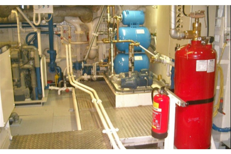 Bateau Logement passagers 100 passagers