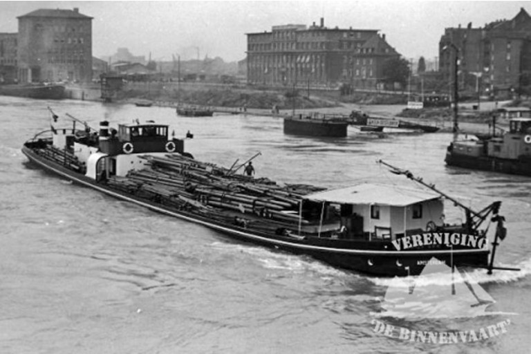 Bateau Logement passagers 100 passagers