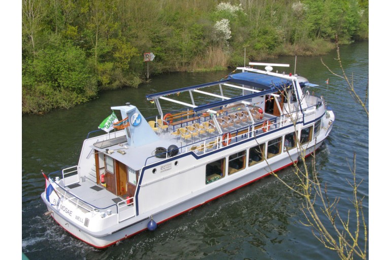 Day passenger ship 120 pax