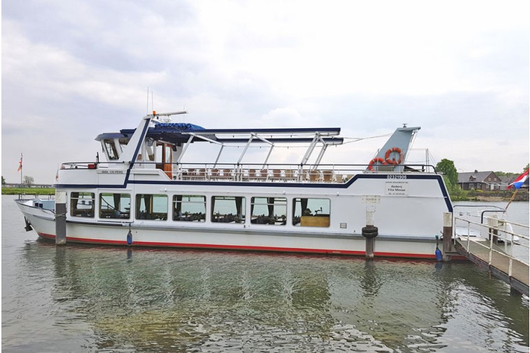 Day passenger ship 120 pax