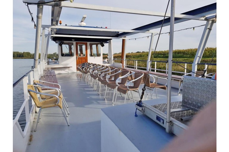 Day passenger ship 120 pax