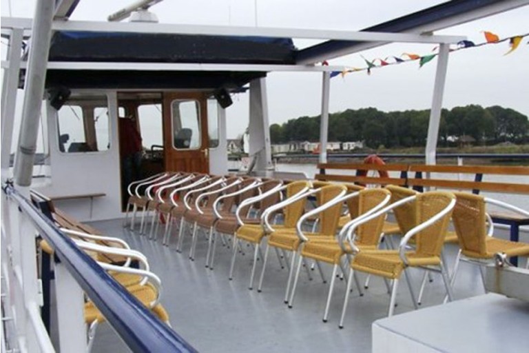 Day passenger ship 120 pax