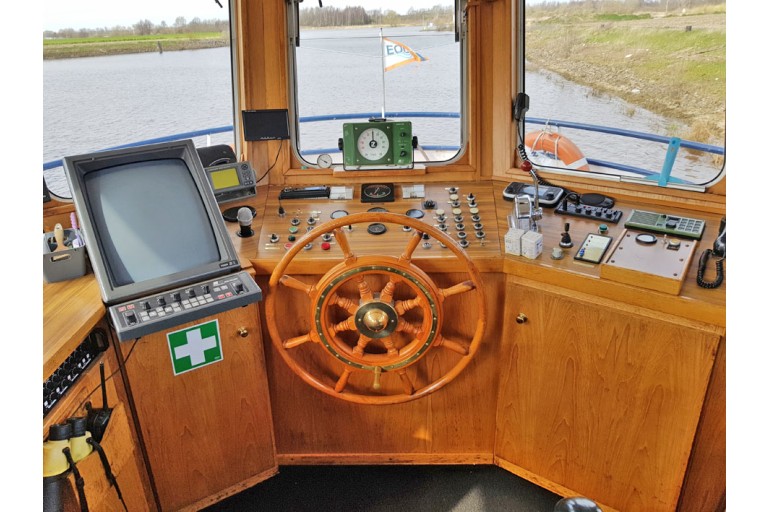 Day passenger ship 120 pax