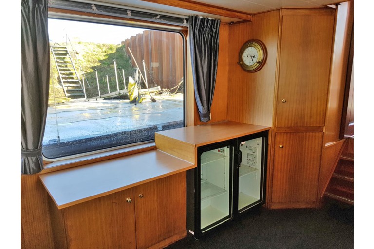 Day passenger ship 120 pax