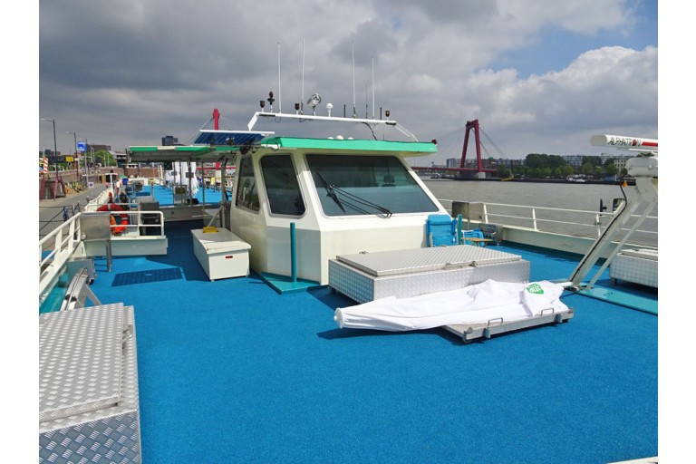 Hotel / Passagiersboot 138 passagiers