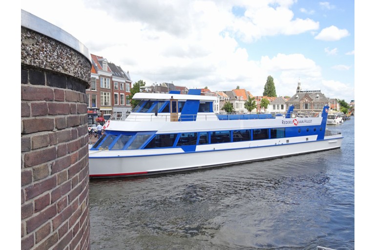 Tages Fahrgastschiff 250 gäste