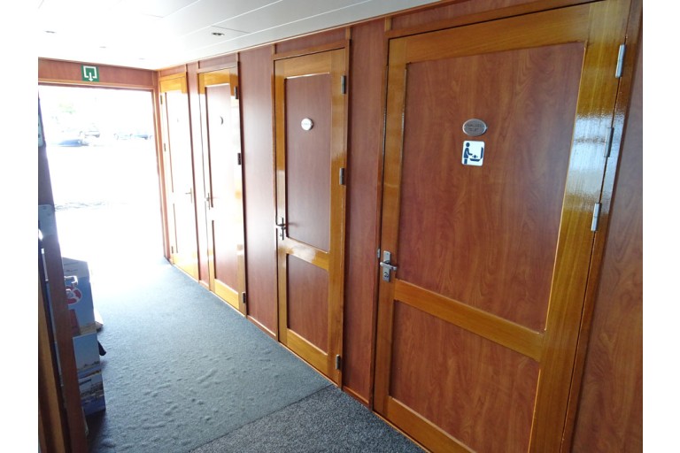 Tages Fahrgastschiff 250 gäste