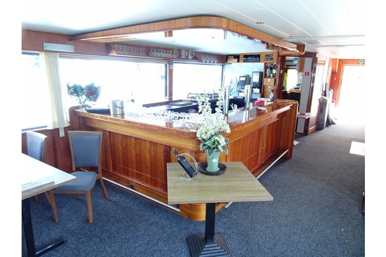 Tages Fahrgastschiff 250 gäste