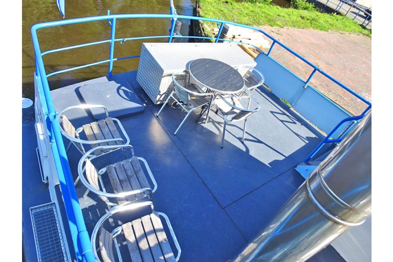 Day passenger ship 100 pax