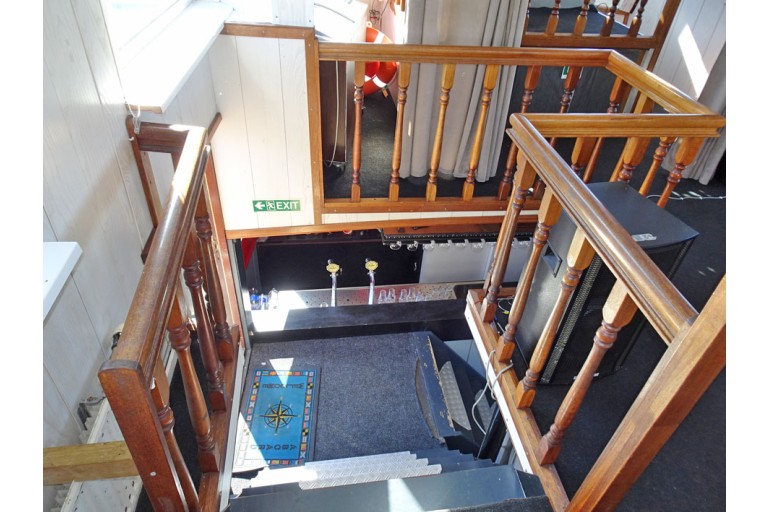 Day passenger ship 100 pax