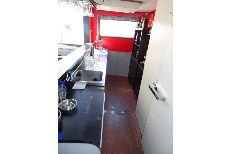 Day passenger ship 100 pax