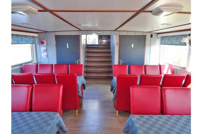 Day passenger ship 100 pax