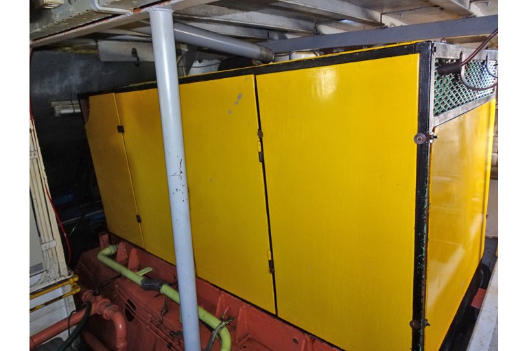 Day passenger ship 100 pax