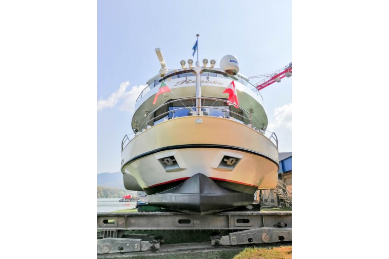 Day passenger ship / Party ship 500 pax