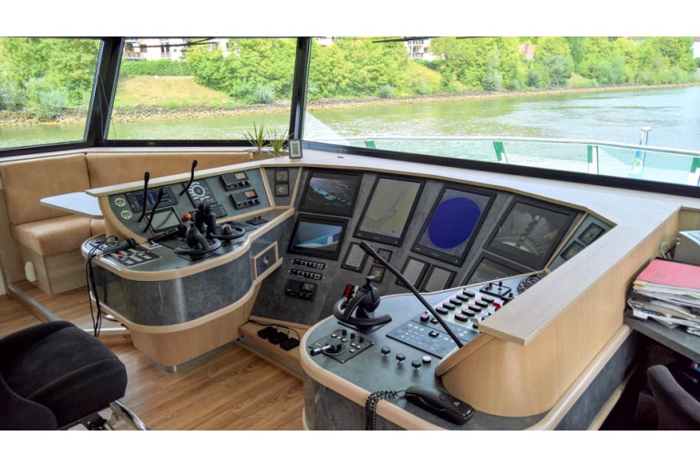Day passenger ship / Party ship 500 pax