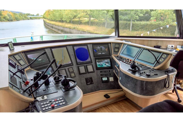 Day passenger ship / Party ship 500 pax