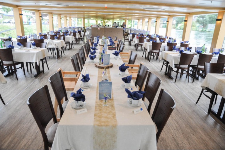 Day passenger ship / Party ship 500 pax