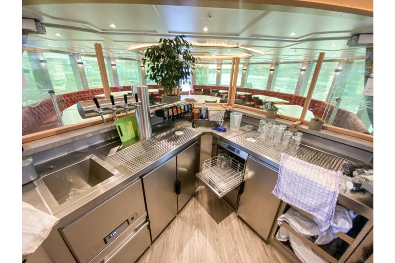 Day passenger ship / Party ship 500 pax