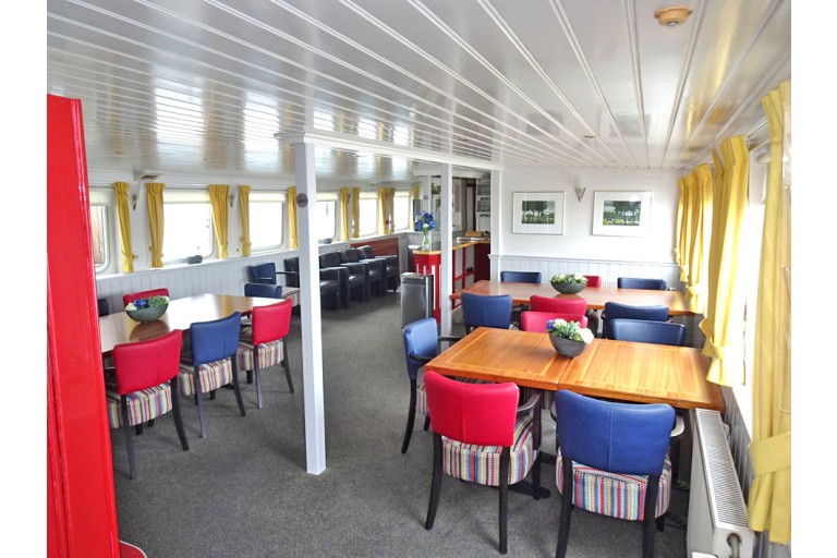 Hotel / Passenger ship 18 pax