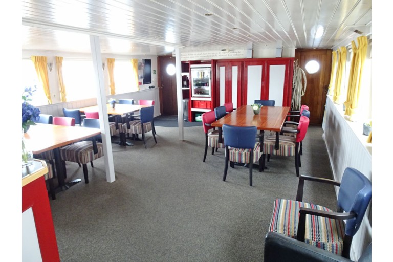 Hotel / Passenger ship 18 pax
