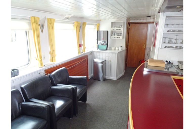 Hotel / Passenger ship 18 pax