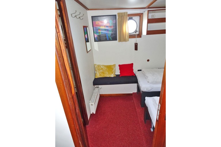 Hotel / Passenger ship 18 pax