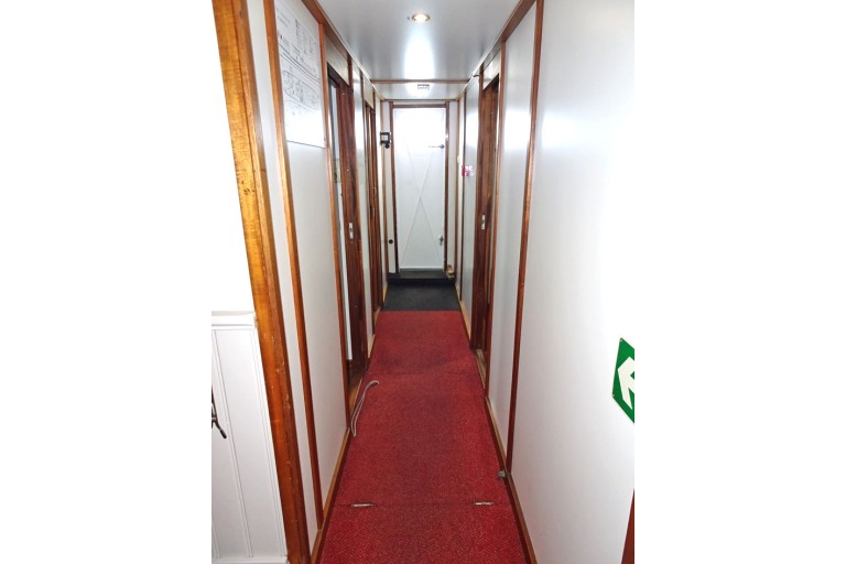 Hotel / Passenger ship 18 pax