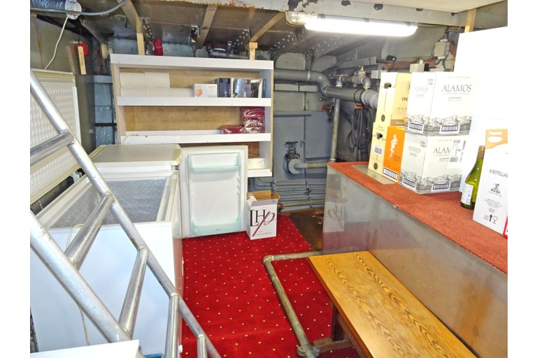 Hotel / Passenger ship 18 pax