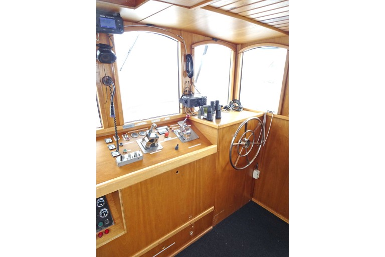 Hotel / Passenger ship 18 pax