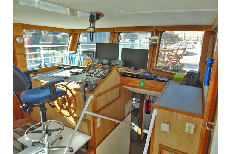 Peniche Hollandaise 31.28 / Luxe Motor avec certificat