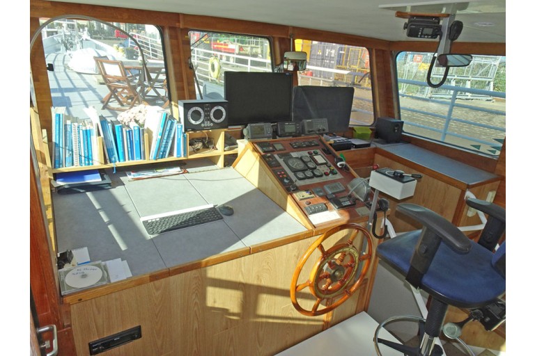 Peniche Hollandaise 31.28 / Luxe Motor avec certificat