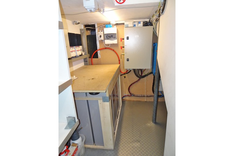 Peniche Hollandaise 31.28 / Luxe Motor avec certificat