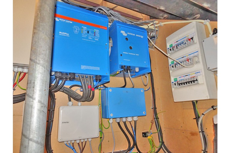 Peniche Hollandaise 31.28 / Luxe Motor avec certificat