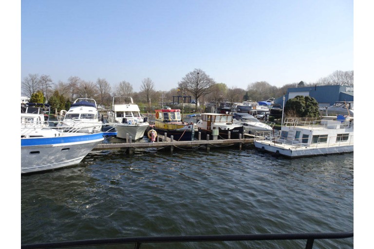 Chiquita 18.53 Live Aboard yacht