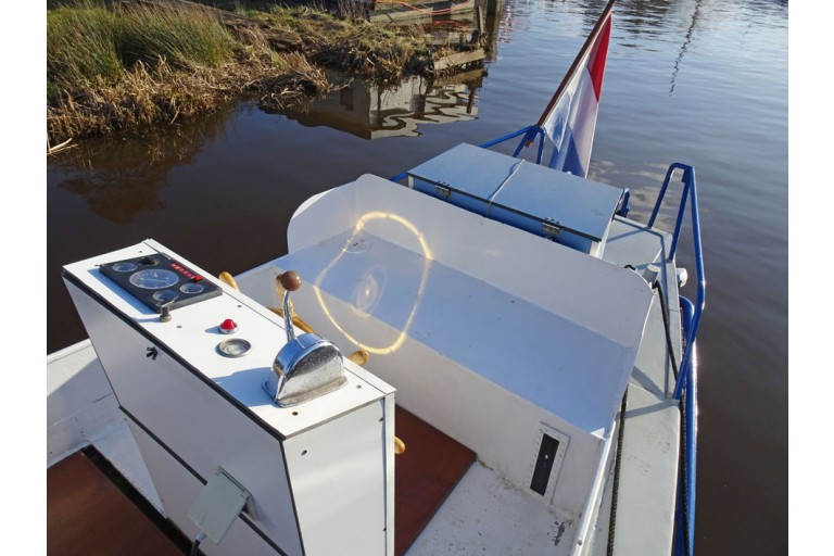 Dutch Barge 13.80
