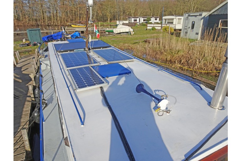 Dutch Barge 13.80