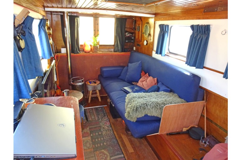 Dutch Barge 13.80
