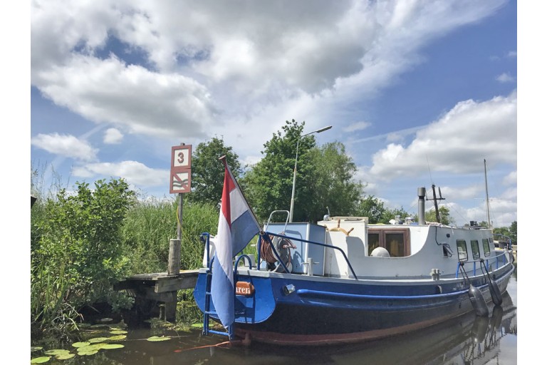 Dutch Barge 13.80
