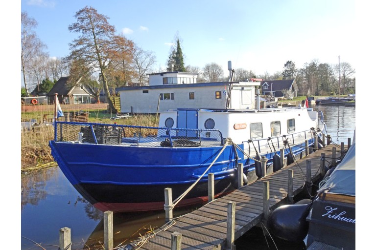 Dutch Barge 13.80